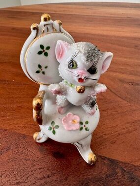 Vintage 1950's MCM Sugar Glazed Kitten Cat on Chair Figurine Japan Porcelain